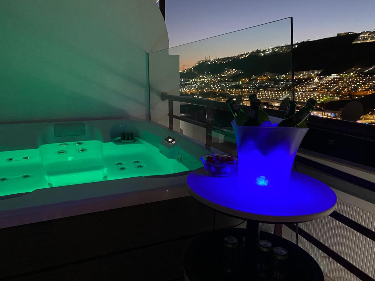 Villa Mogan Mall, Con Jacuzzi Y Playstation 5 Puerto Rico  Exteriér fotografie